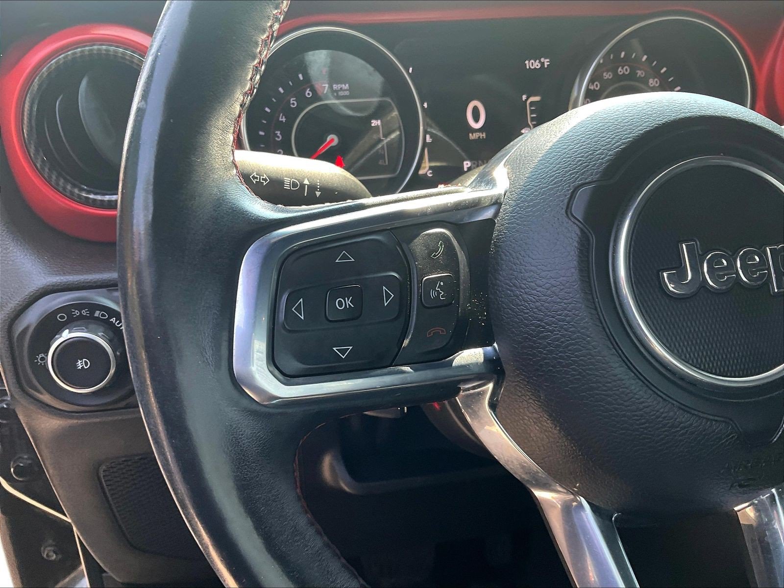 Used 2018 Jeep Wrangler Unlimited Rubicon AWD/4WD image 12