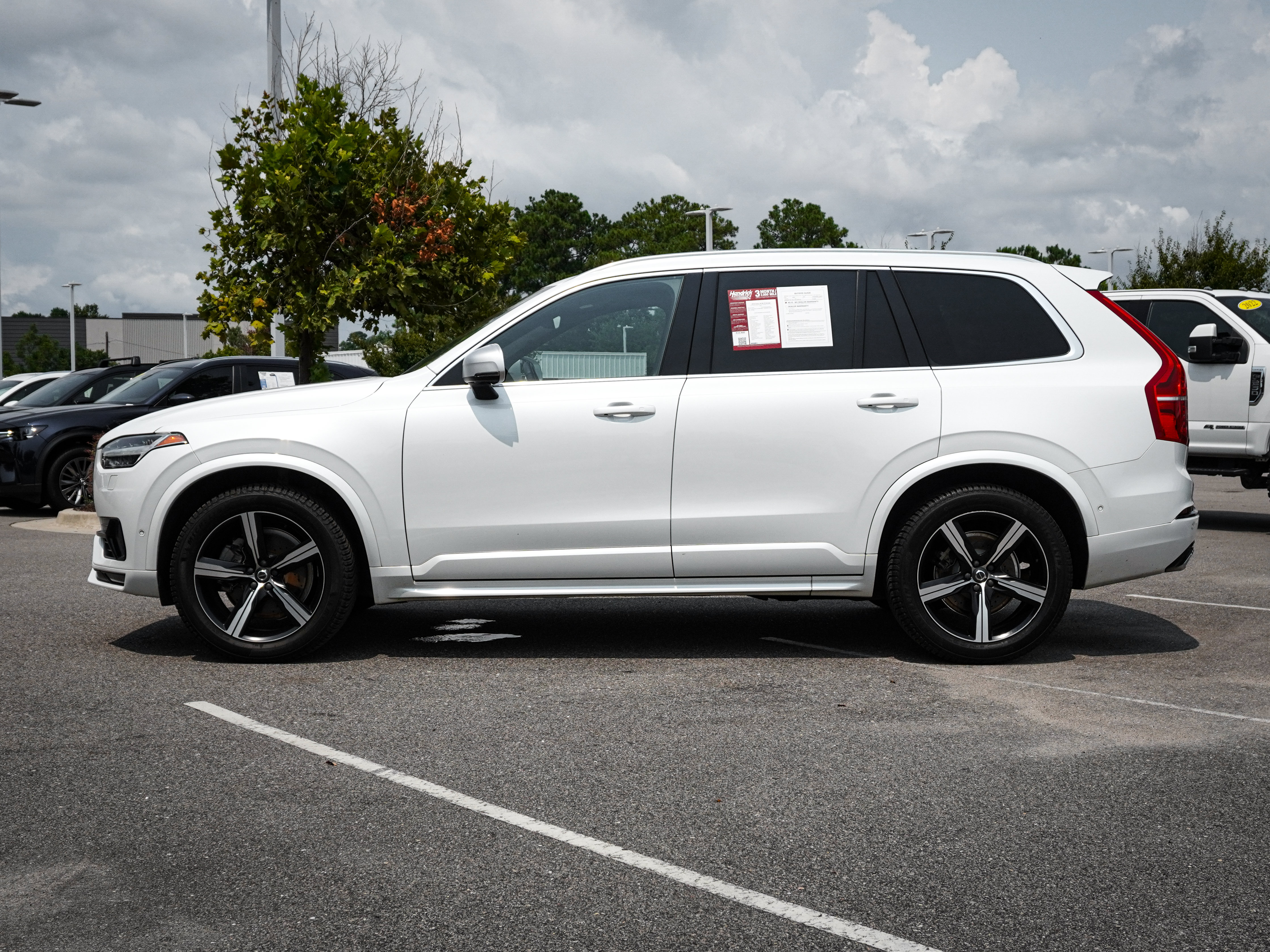 Used 2019 Volvo XC90 T6 R-Design w/ Advanced Package AWD/4WD image 7