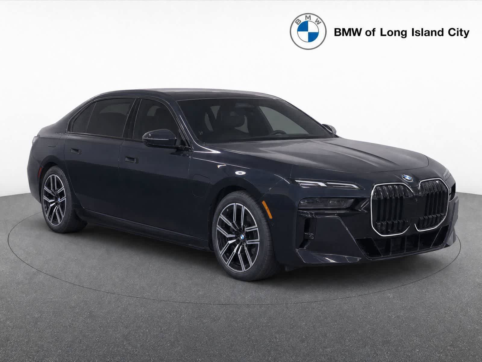 New 2026 BMW 750e xDrive