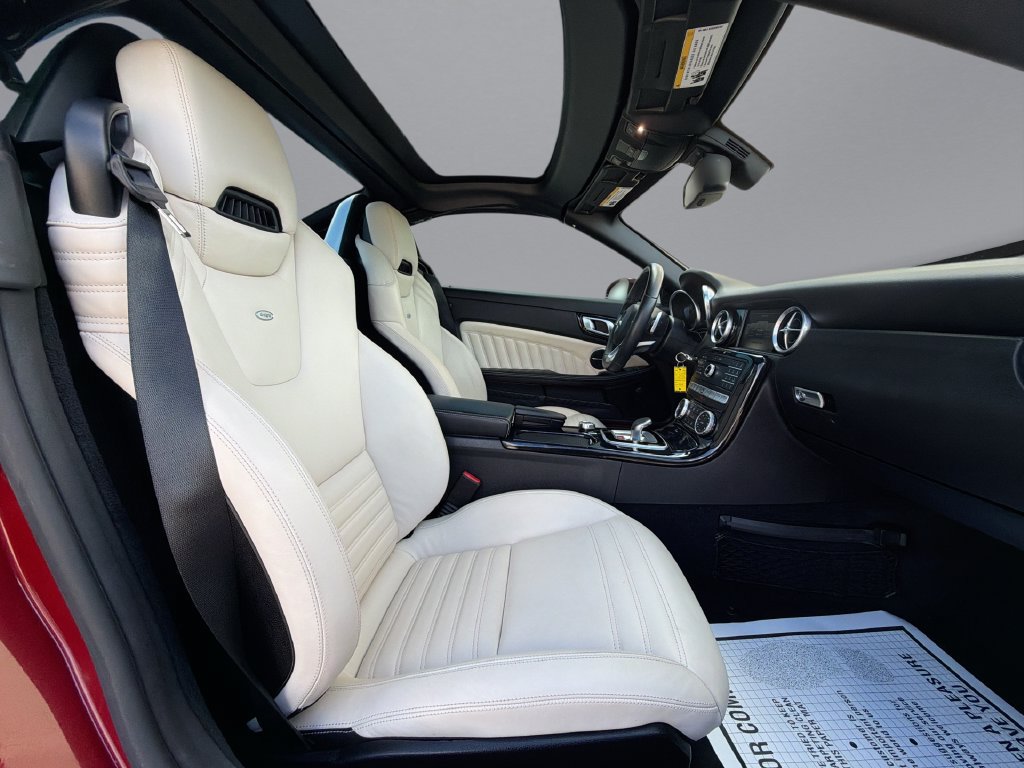Used 2020 Mercedes-Benz SLC 300 image 15