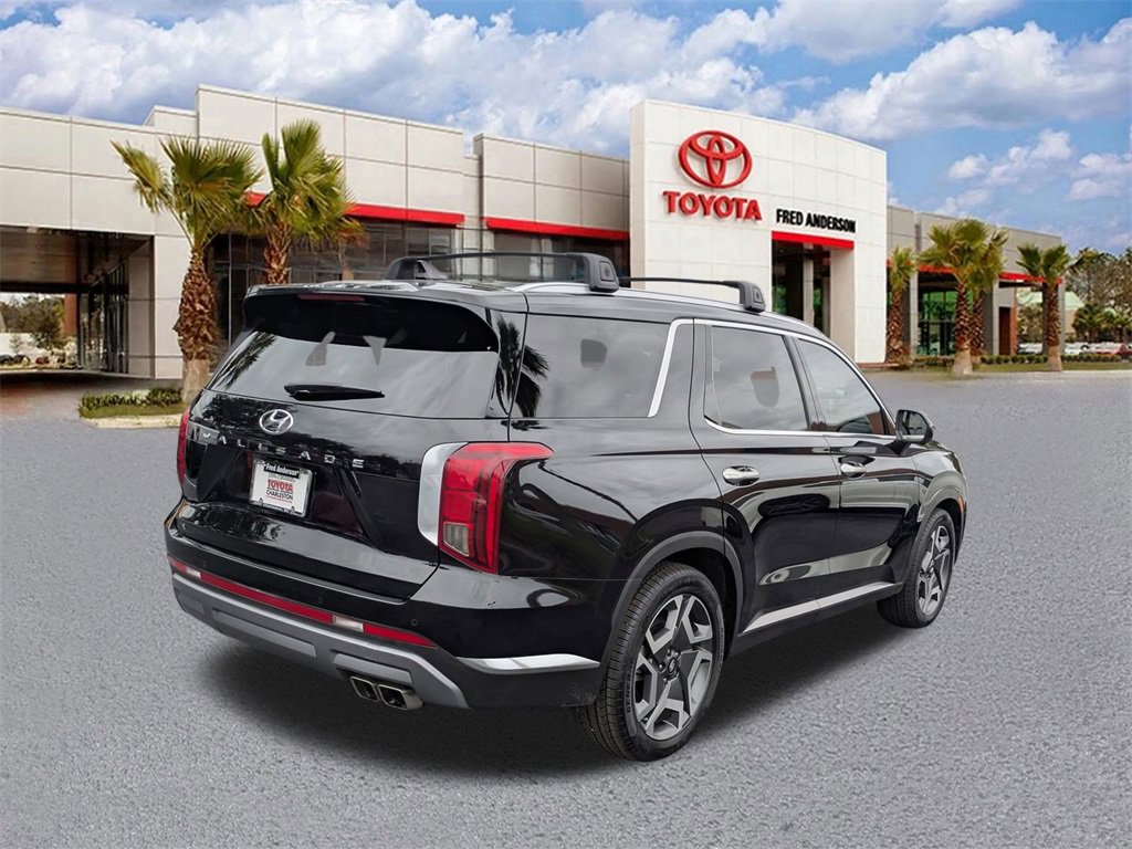Used 2024 Hyundai Palisade Limited image 4