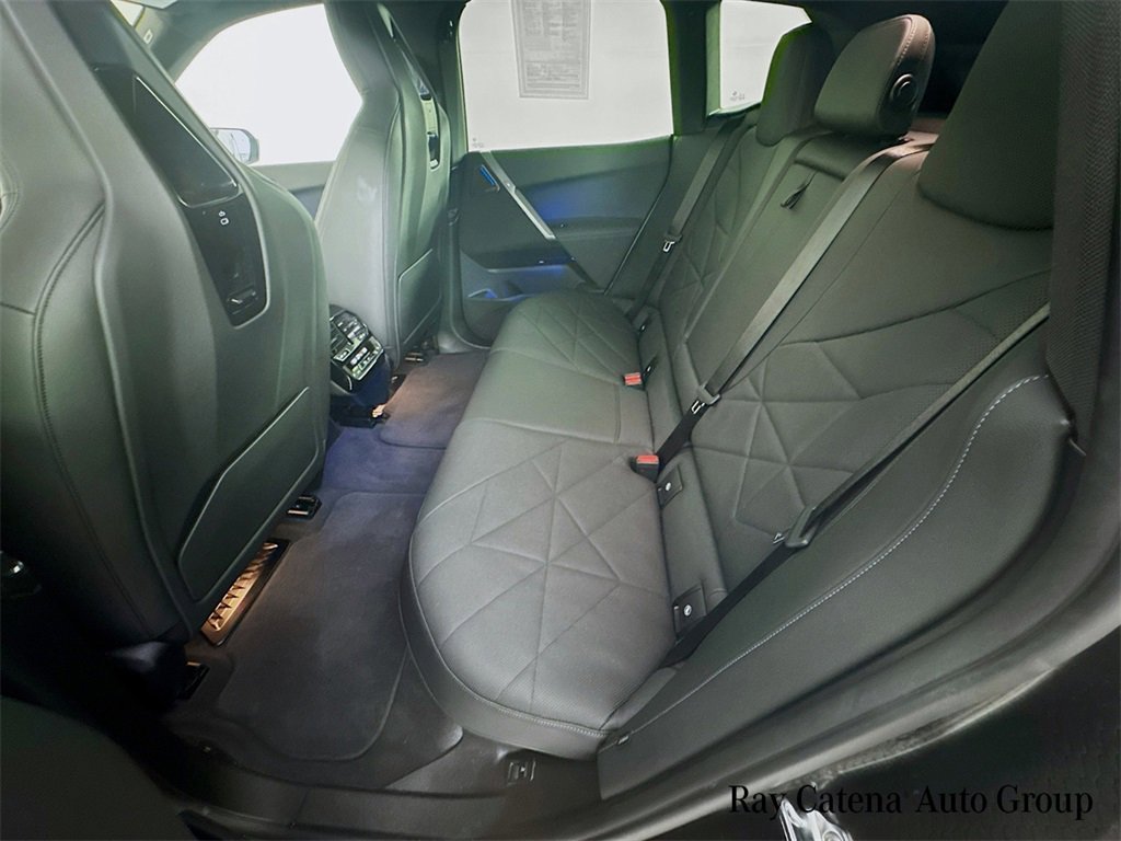 Used 2025 BMW iX M60 image 25