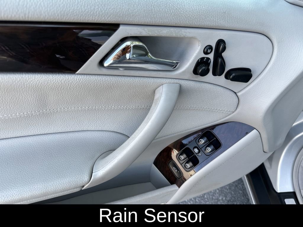 Used 2006 Mercedes-Benz C 350 Sedan image 11