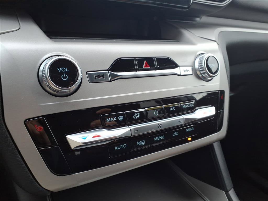 Certified 2023 Ford Explorer XLT image 22