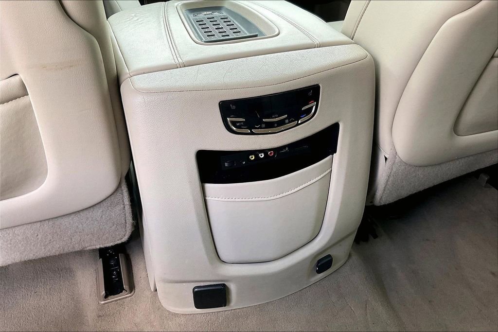 Used 2016 Cadillac Escalade Premium AWD/4WD image 34