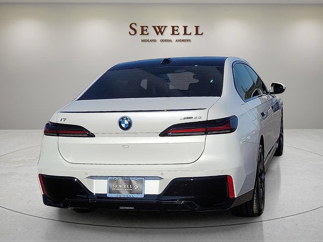 New 2026 BMW i7 xDrive60 w/ Executive Package AWD/4WD image 5