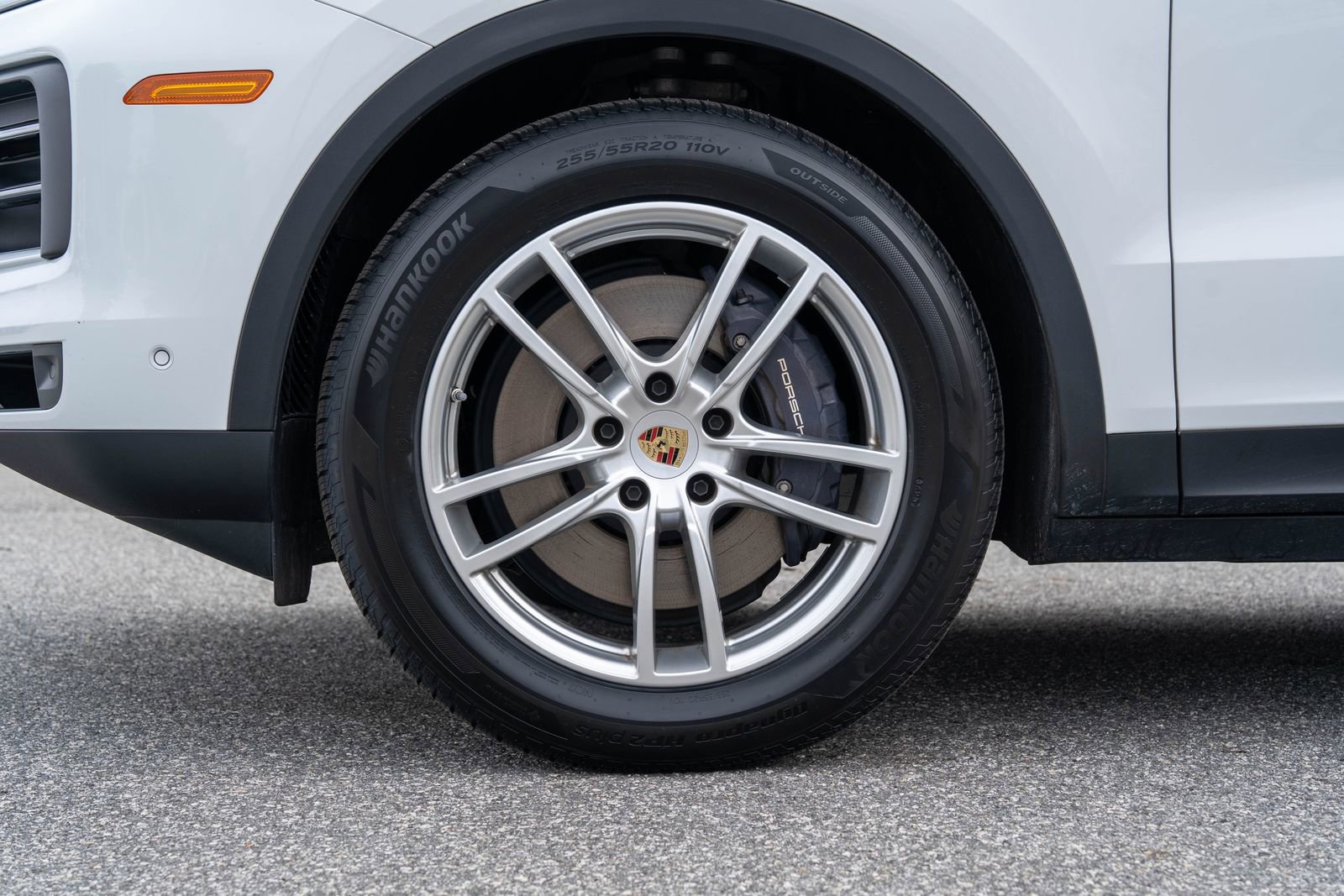 Certified 2024 Porsche Cayenne image 11