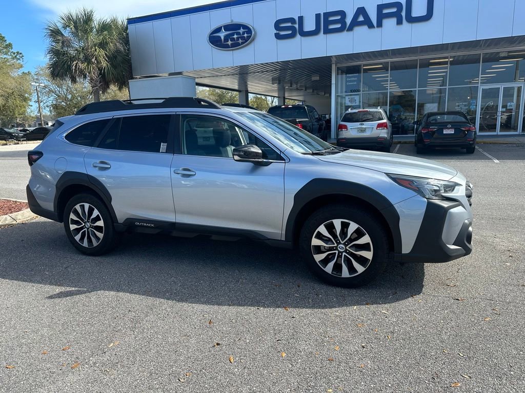 Used 2023 Subaru Outback Limited XT image 1