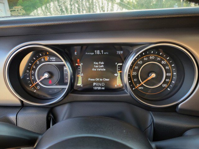 Used 2023 Jeep Gladiator Sport image 18