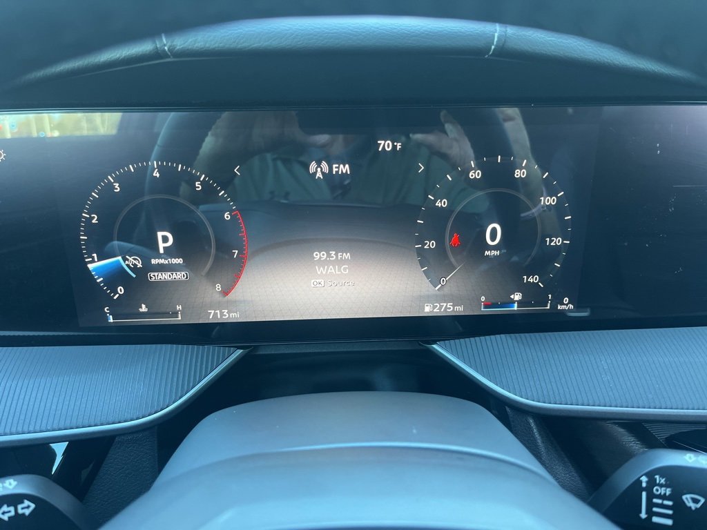 Used 2025 Nissan Murano SV image 12