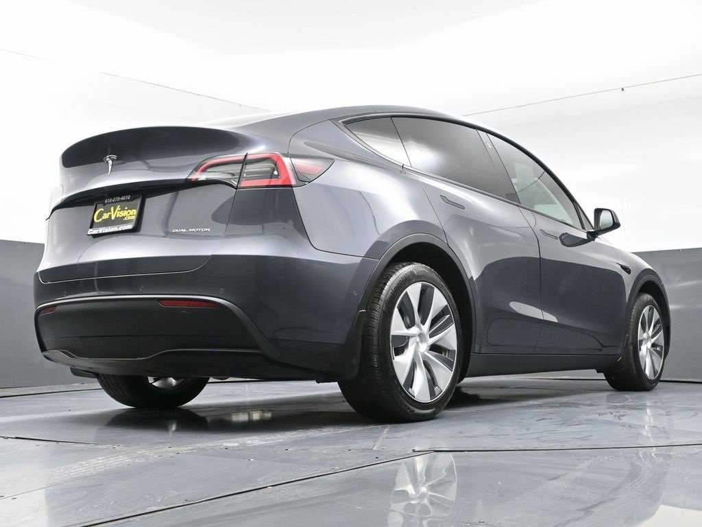 Used 2021 Tesla Model Y Long Range image 57