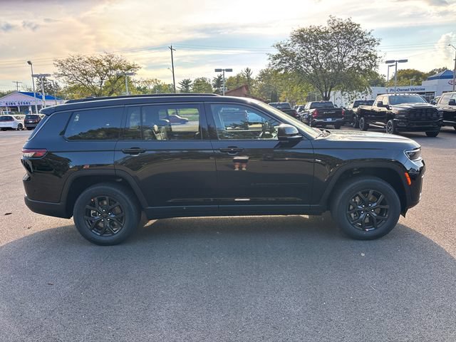 New 2027 Jeep Grand Cherokee L 4WD image 30