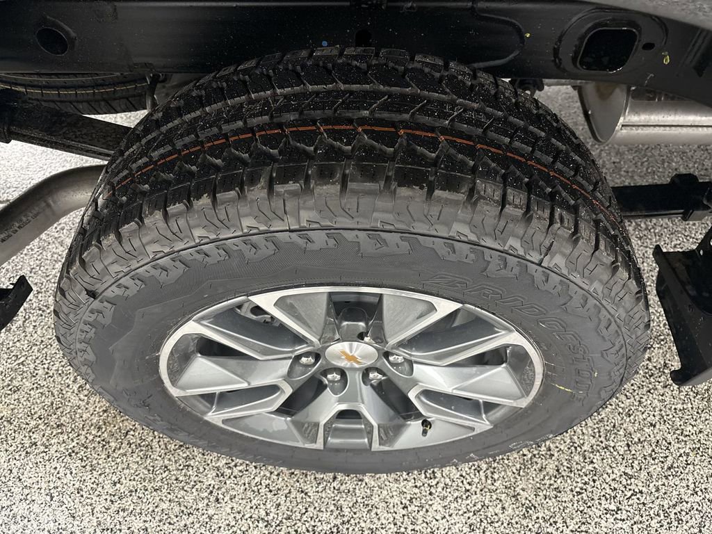 New 2026 Chevrolet Silverado 1500 LT image 28