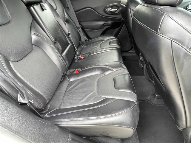 Used 2023 Jeep Cherokee Altitude Lux image 16