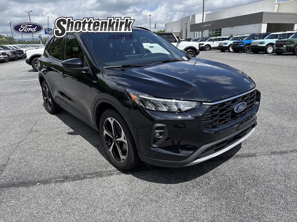 Used 2025 Ford Escape ST-Line Select w/ Tech Pack #1