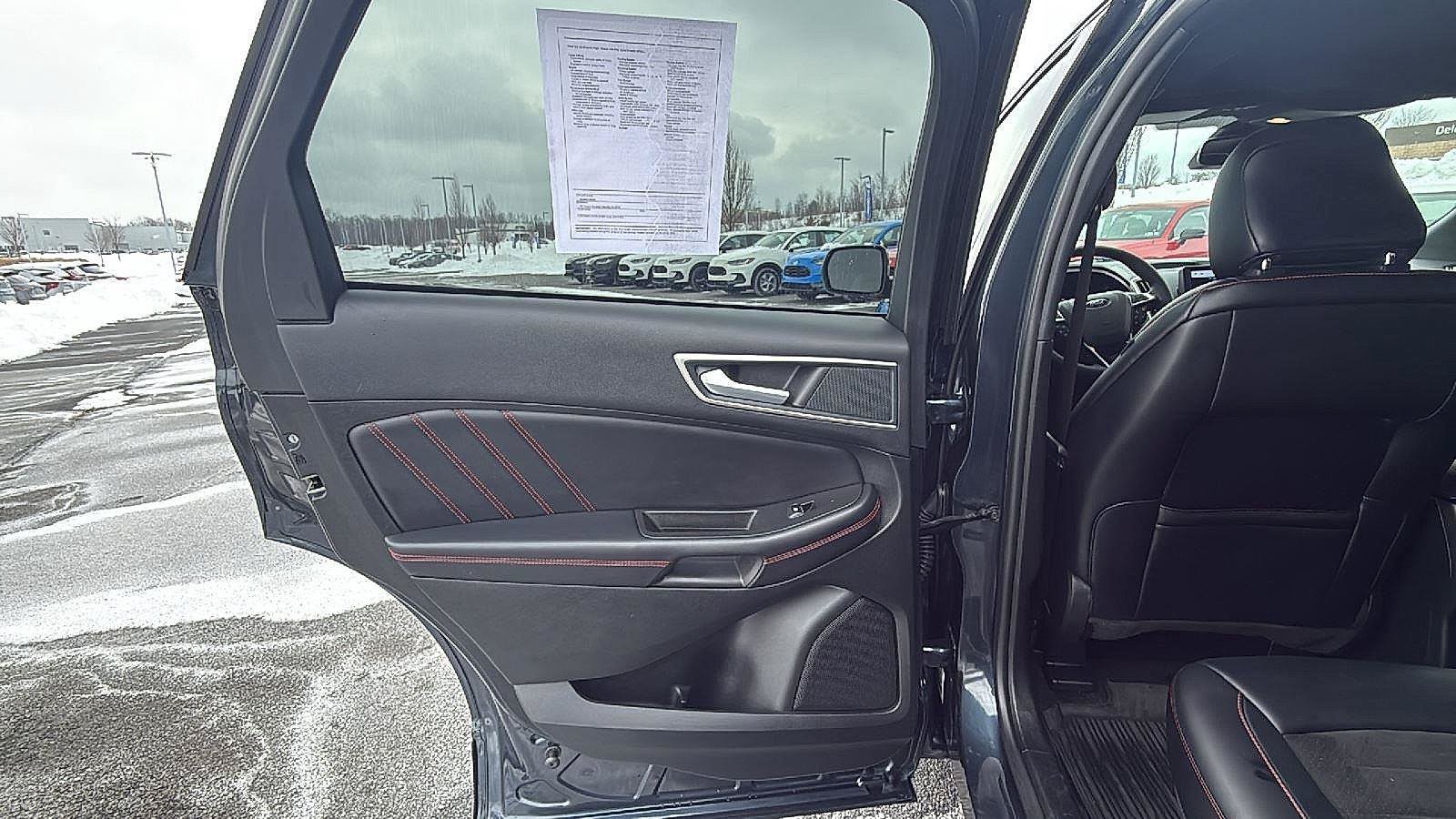 Used 2024 Ford Edge ST-Line w/ Cargo Accessory Package AWD/4WD image 22