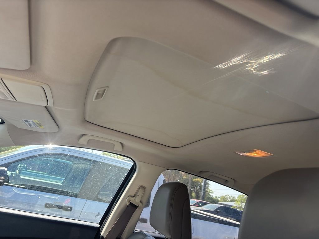 Used 2016 Honda CR-V Touring image 9