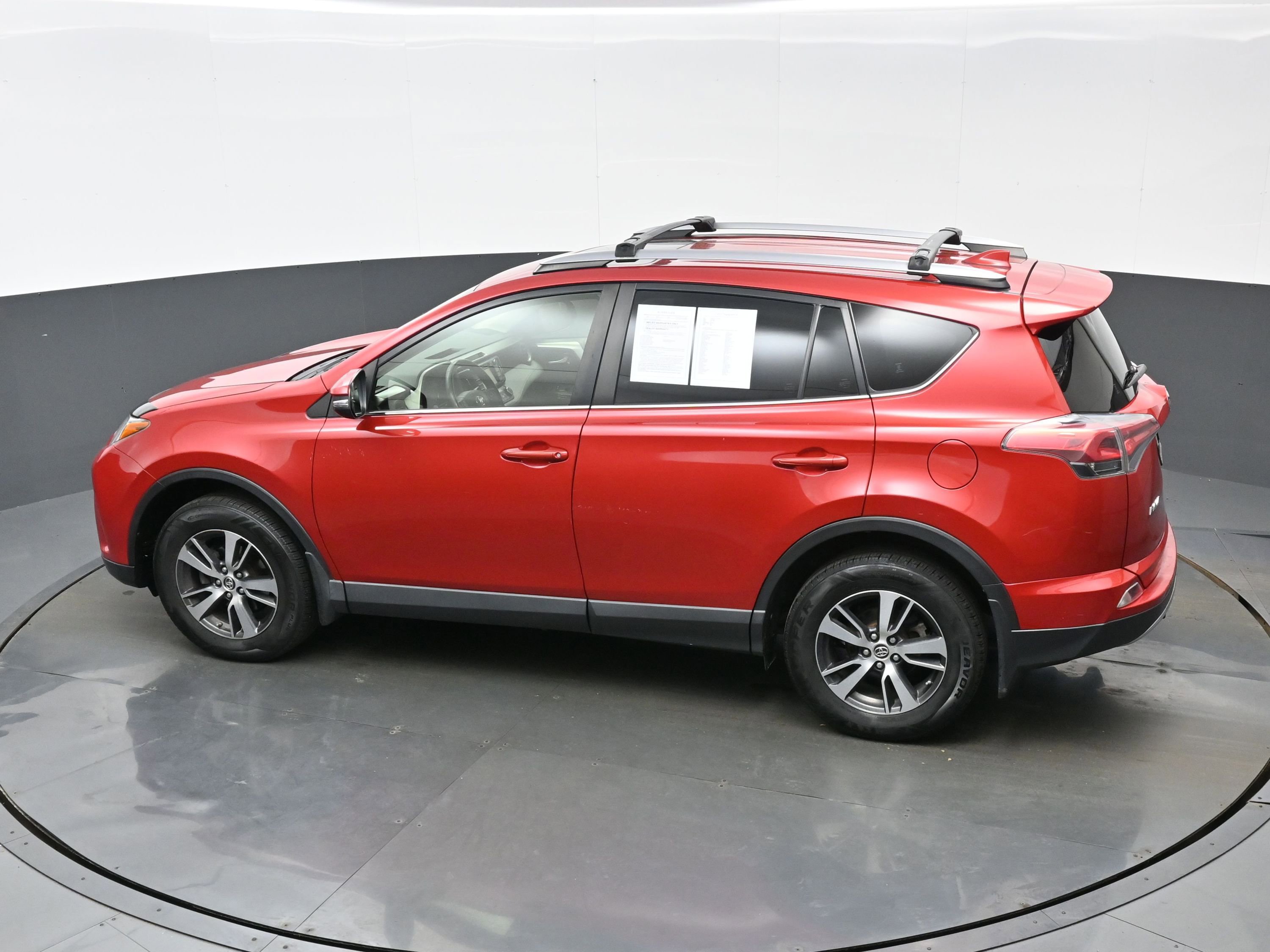 Used 2017 Toyota RAV4 XLE w/ Plus Special Value Package AWD/4WD image 33