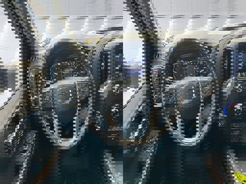 Used 2021 GMC Sierra 3500 Denali w/ Denali Ultimate Package image 13