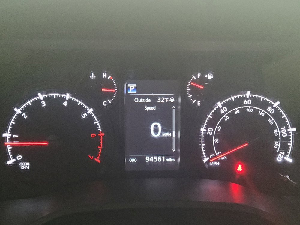 Used 2020 Toyota 4Runner SR5 image 23