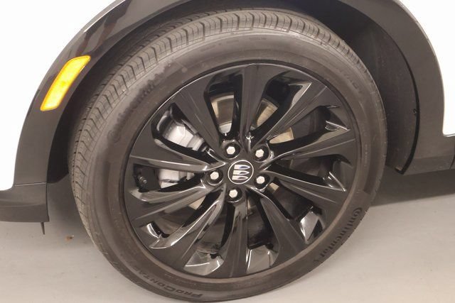 Used 2025 Buick Envista Sport Touring w/ Convenience I Package FWD image 9