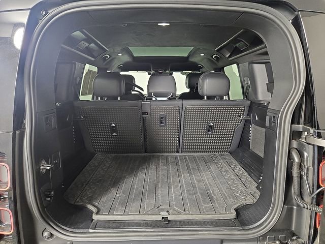Certified 2025 Land Rover Defender 110 X AWD/4WD image 29