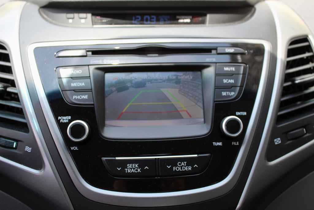 Used 2015 Hyundai Elantra SE w/ Option Group 02 FWD image 20