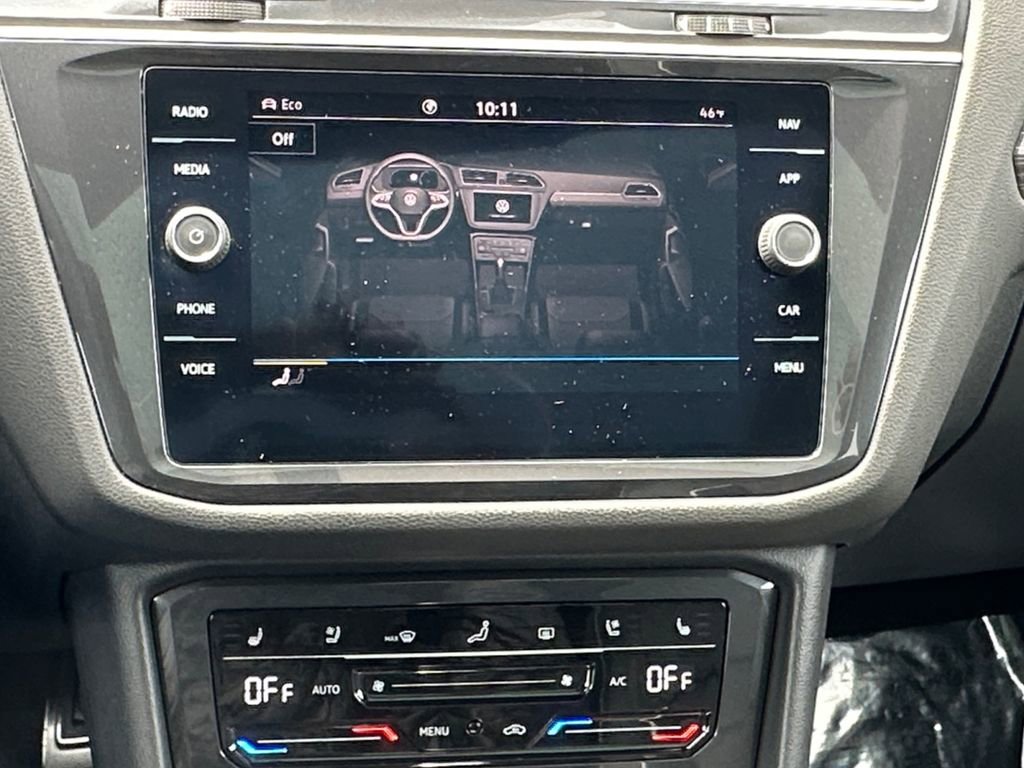 Used 2022 Volkswagen Tiguan SEL R-Line image 17