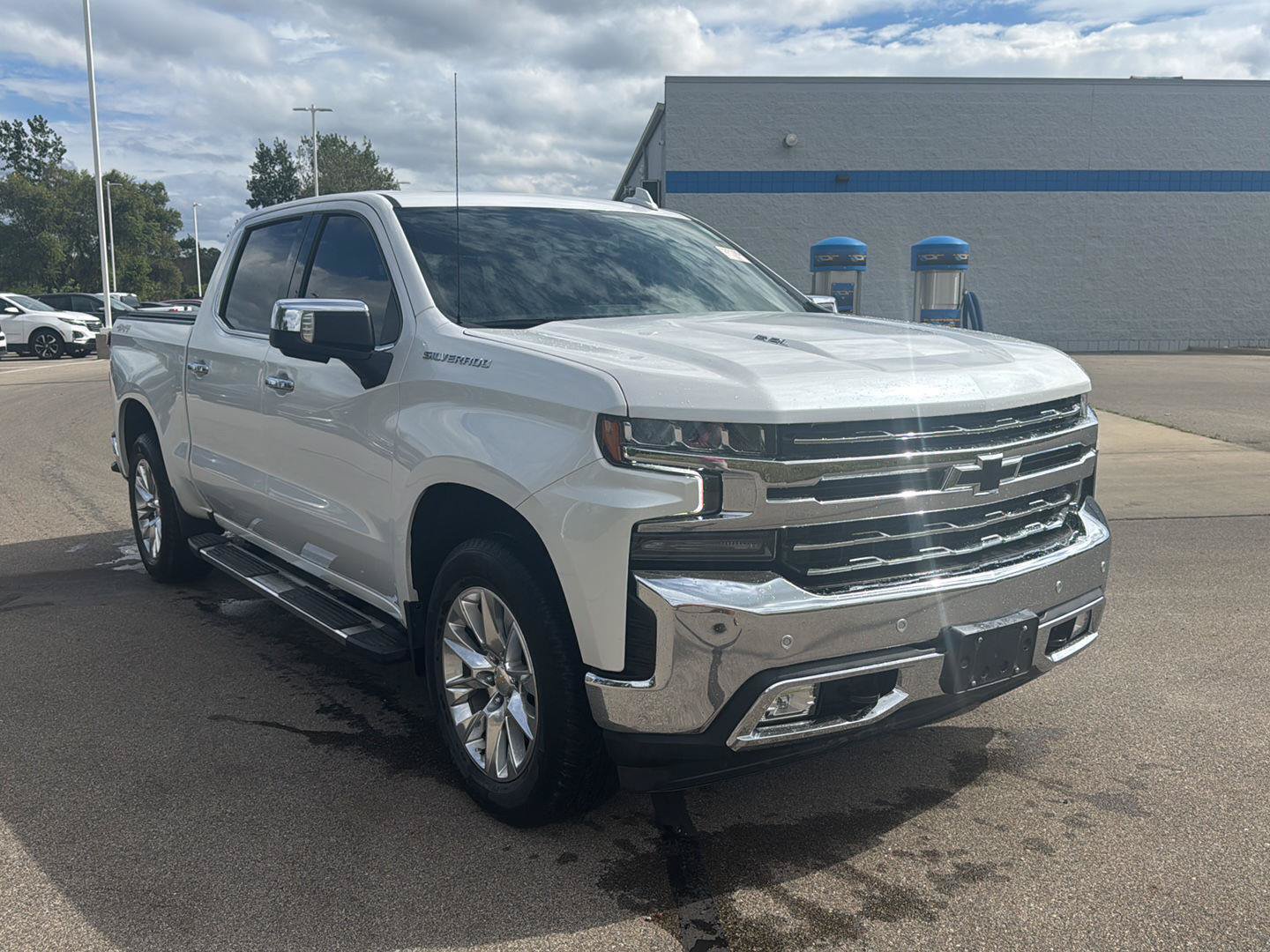 Used 2021 Chevrolet Silverado 1500 LTZ AWD/4WD image 7
