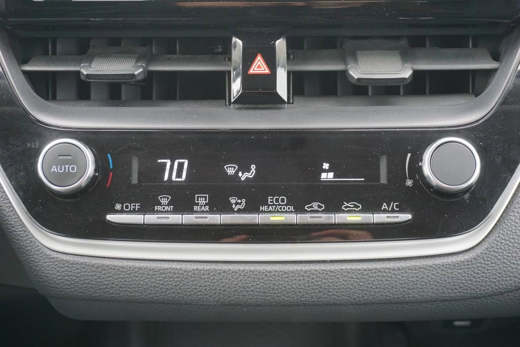 Used 2023 Toyota Corolla LE image 10