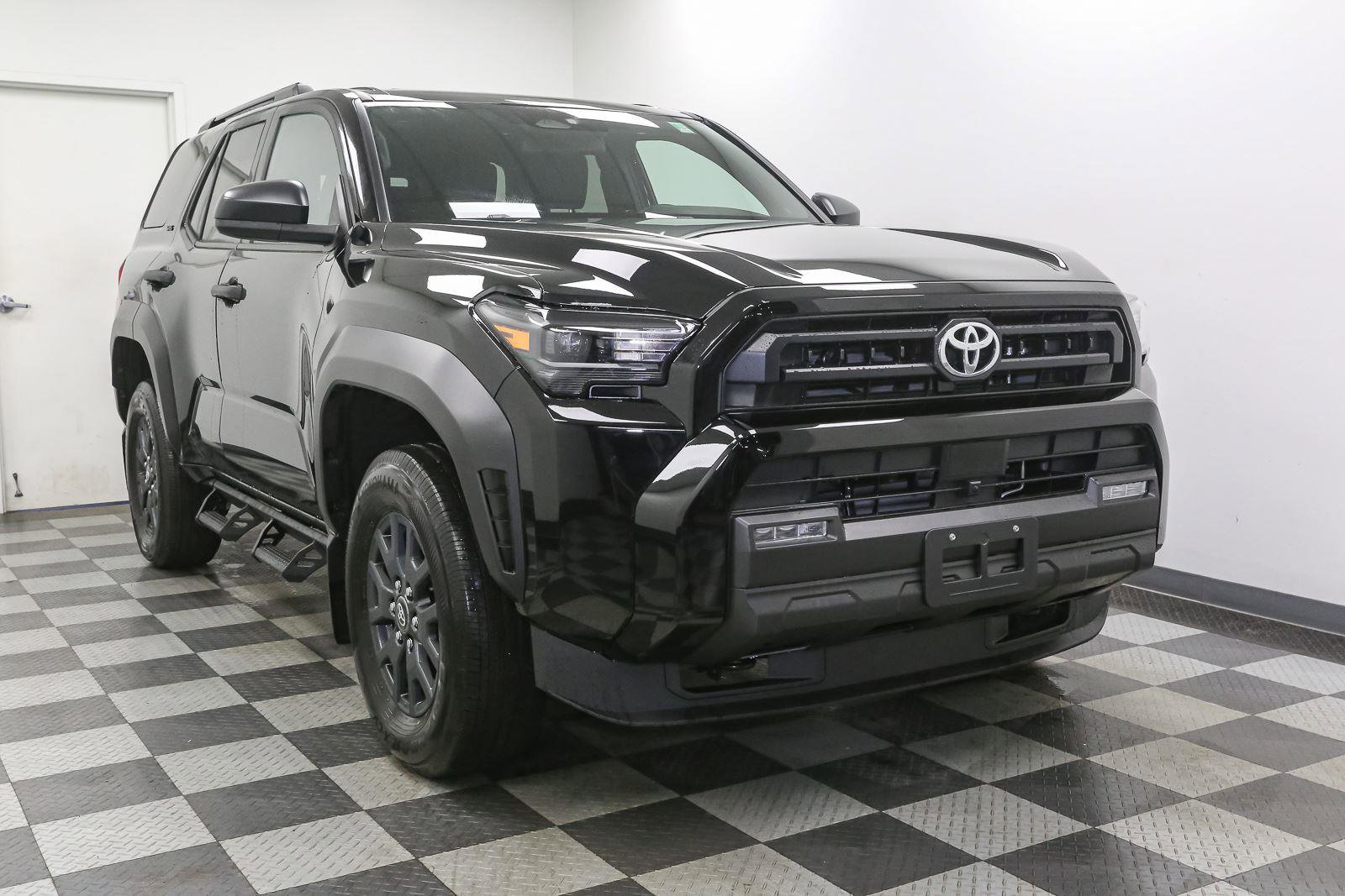 New 2026 Toyota 4Runner SR5 AWD/4WD image 2