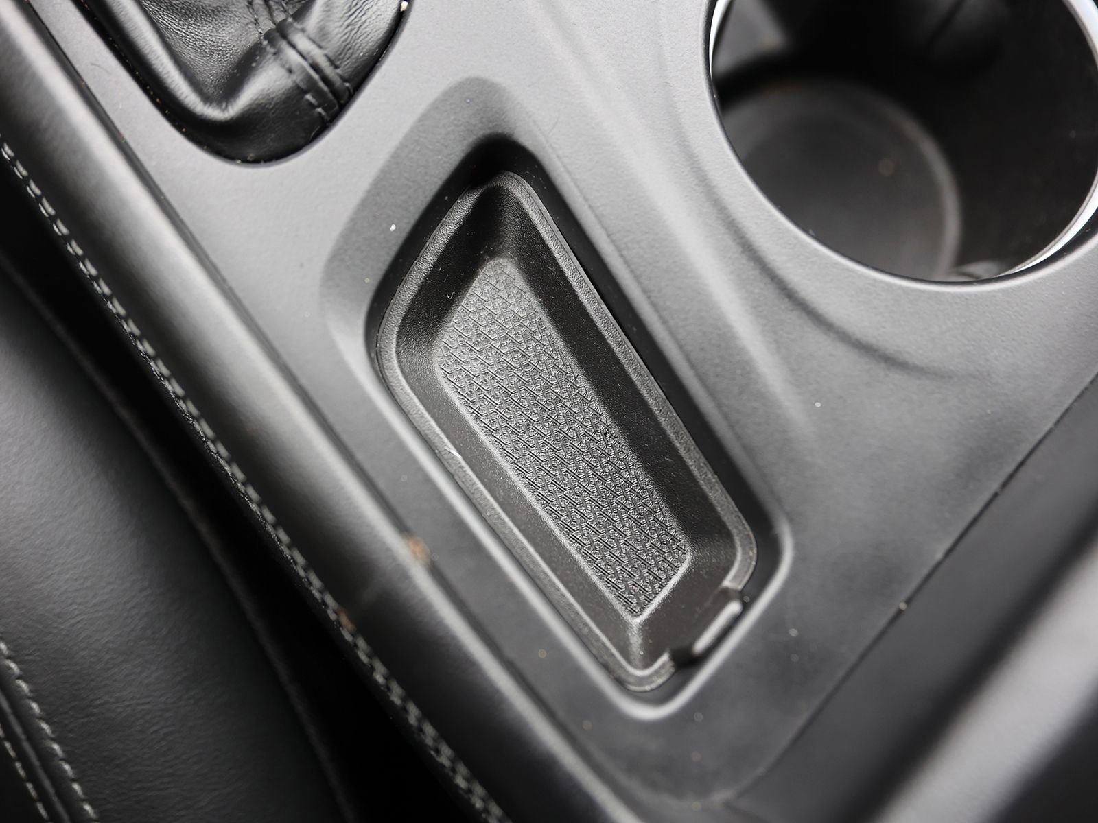 Used 2022 Dodge Durango GT image 34