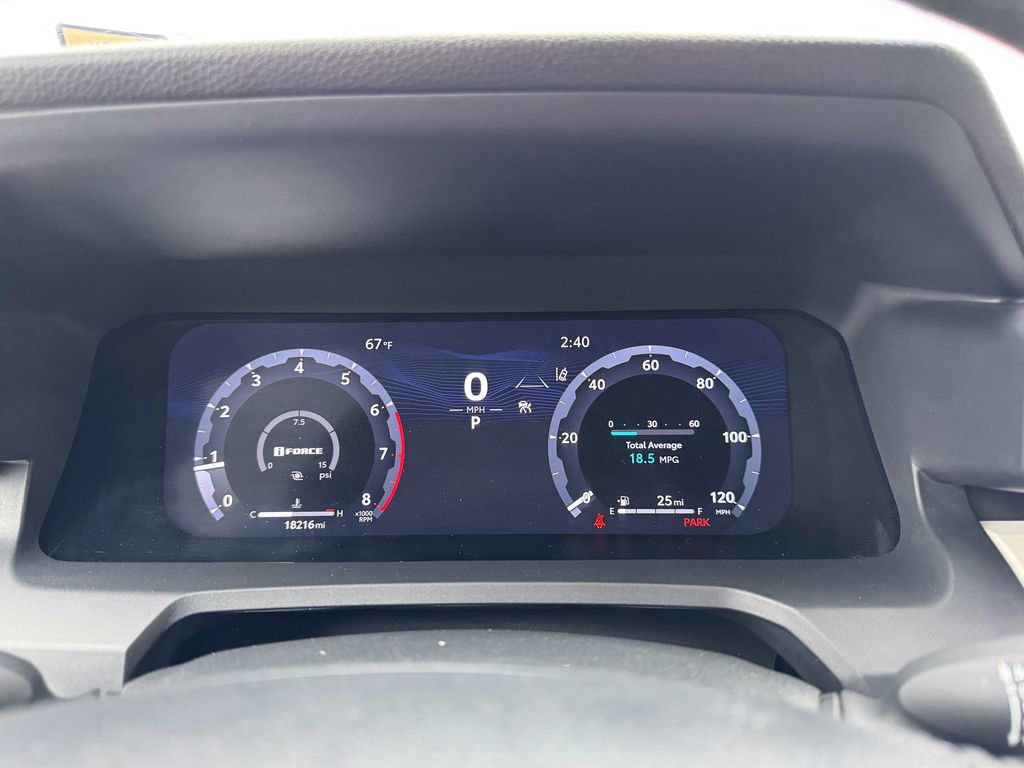 Used 2024 Toyota Tacoma TRD Off-Road image 31