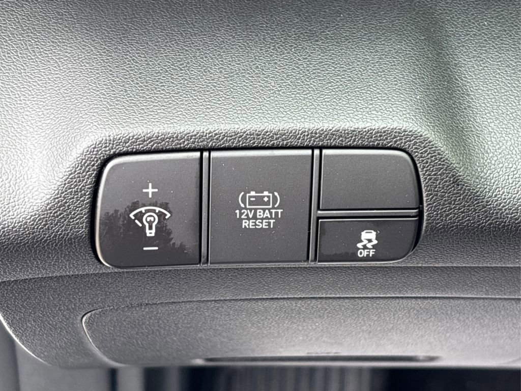 New 2025 Hyundai Elantra Blue image 26