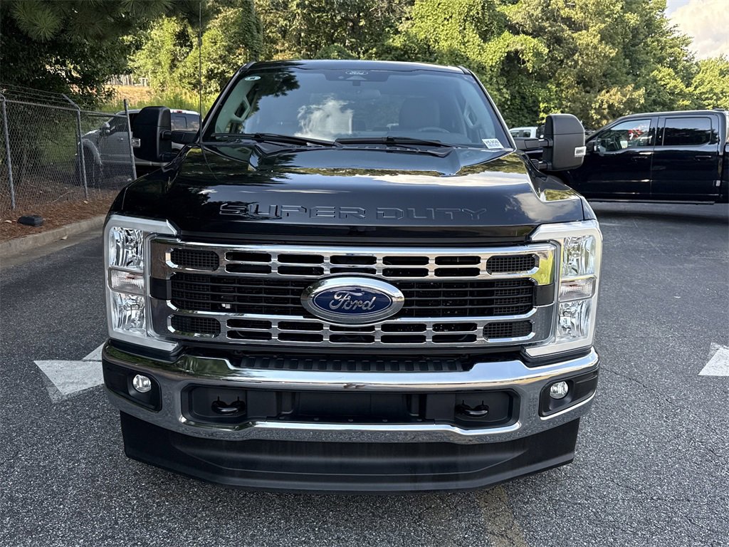 Used 2024 Ford F250 XLT image 2