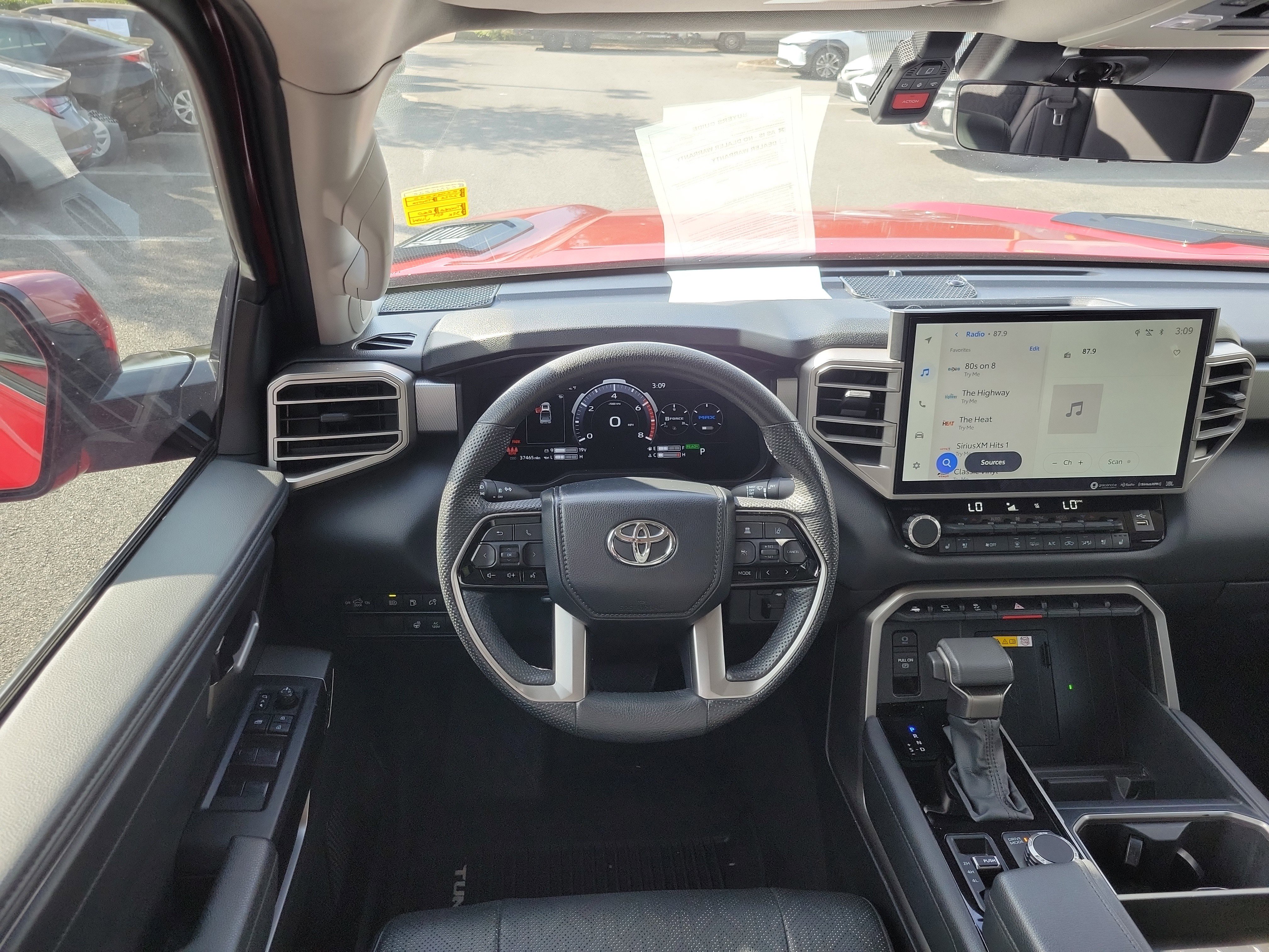 Used 2024 Toyota Tundra Limited AWD/4WD image 26