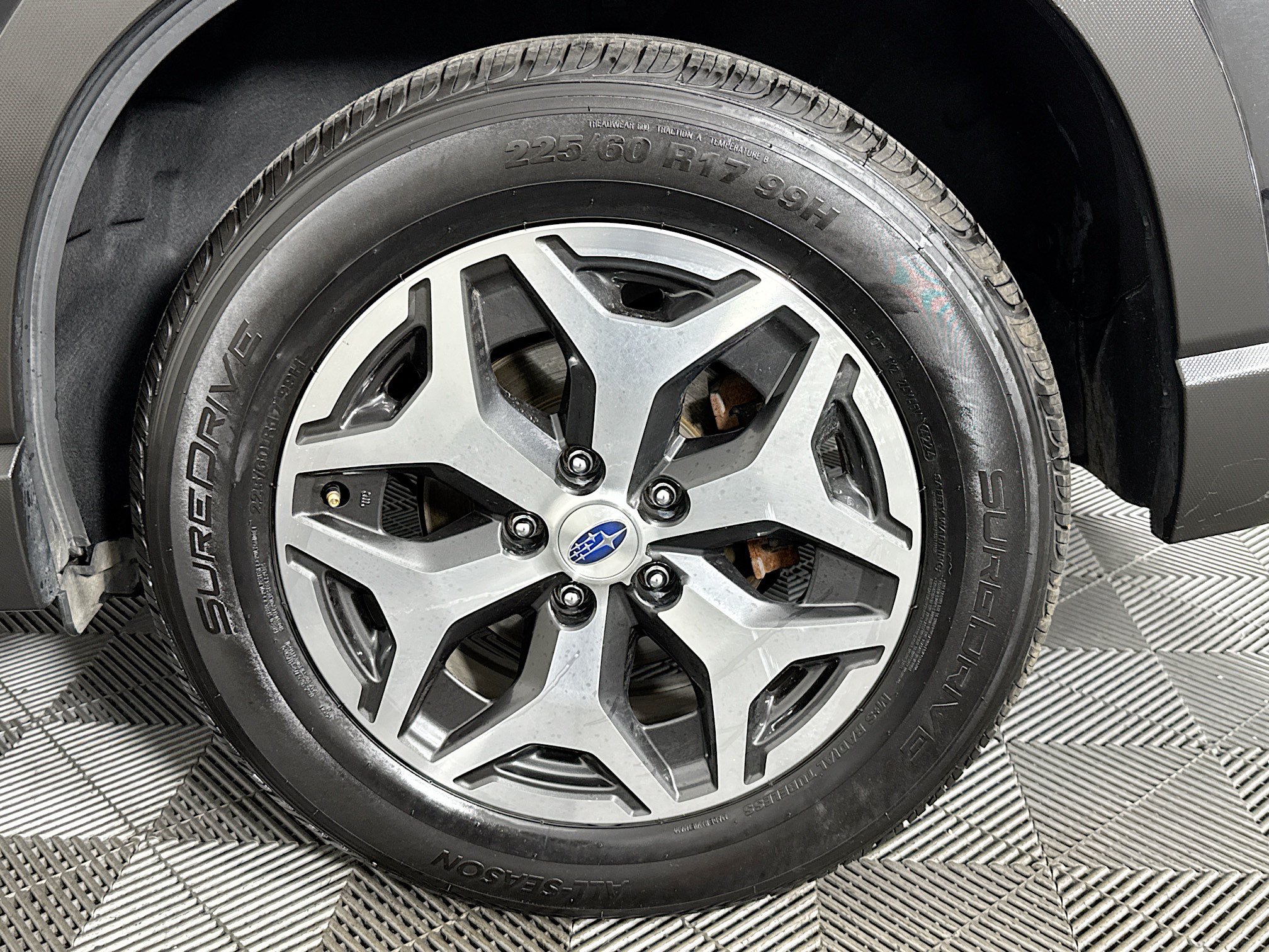 Used 2023 Subaru Forester Premium AWD/4WD image 43