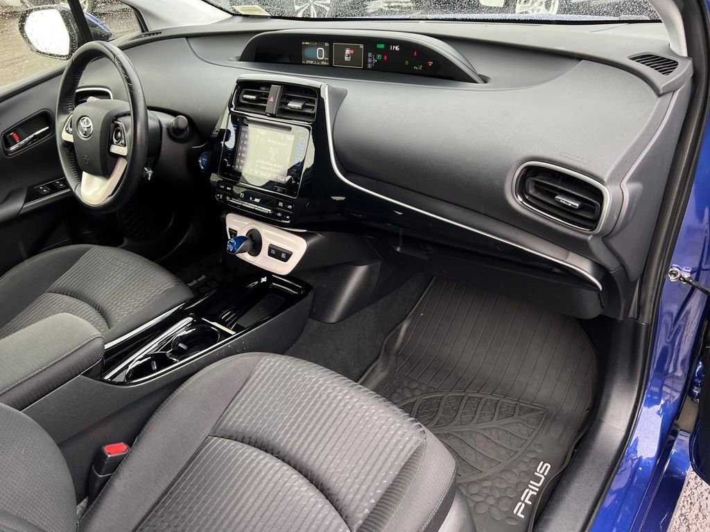 Certified 2018 Toyota Prius Three image 21