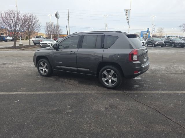 Used 2016 Jeep Compass High Altitude image 9