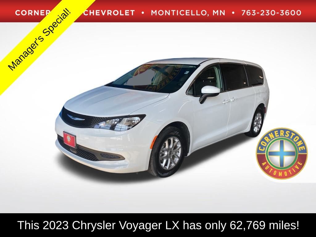 Used 2023 Chrysler Voyager LX FWD image 1