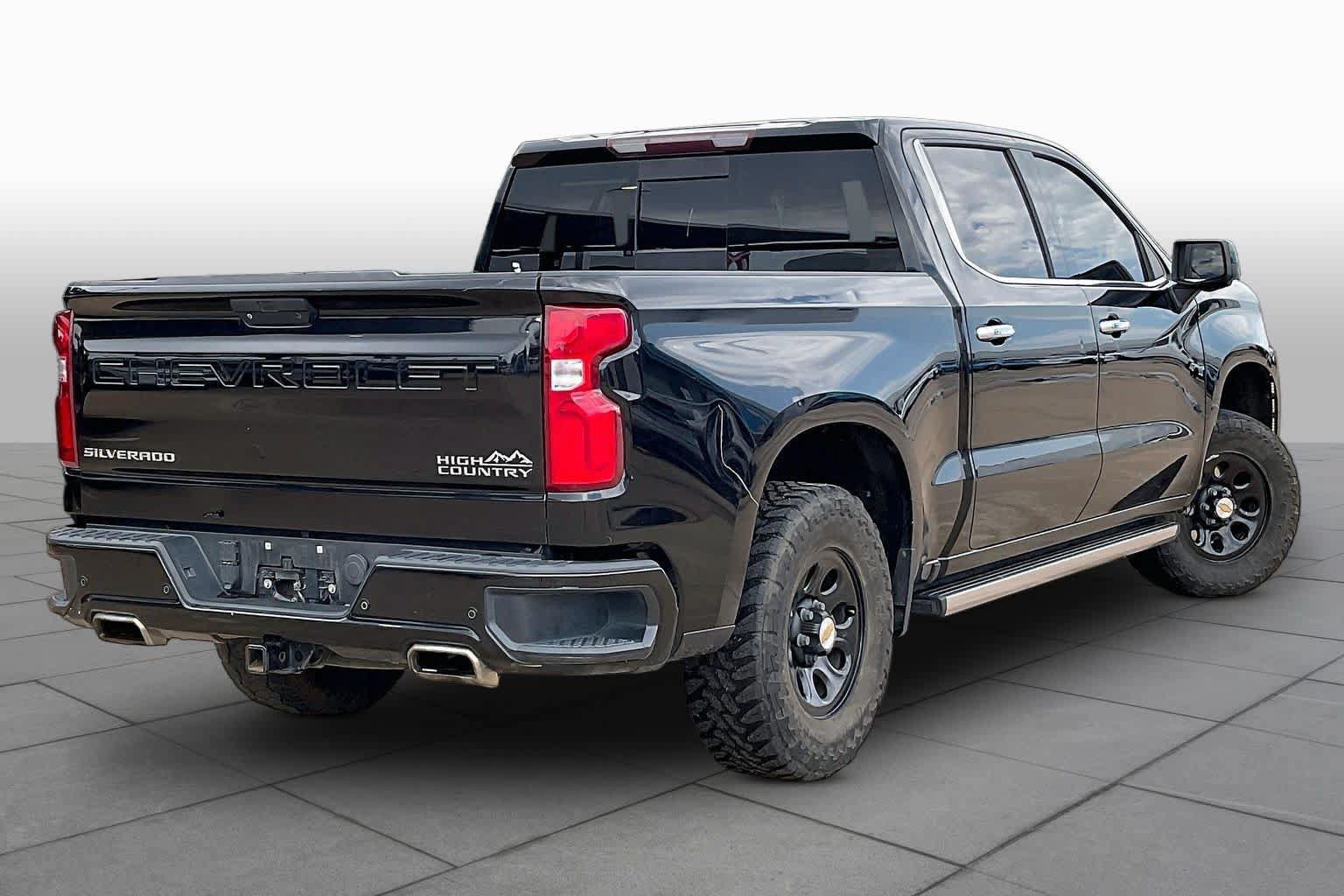 Used 2019 Chevrolet Silverado 1500 High Country w/ Trailer Camera Package AWD/4WD image 13