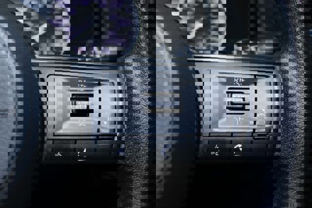 Used 2023 Nissan Rogue S image 18