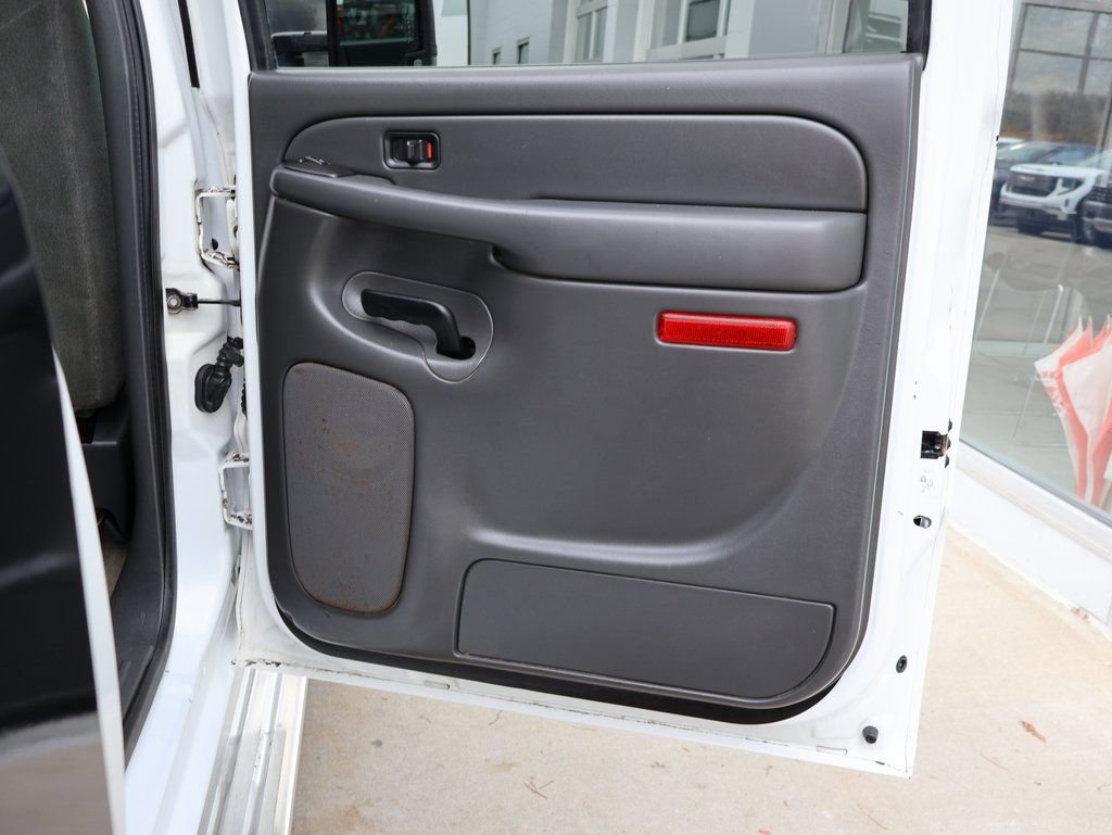 Used 2003 Chevrolet Silverado 2500 LS w/ Skid Plate Package image 31