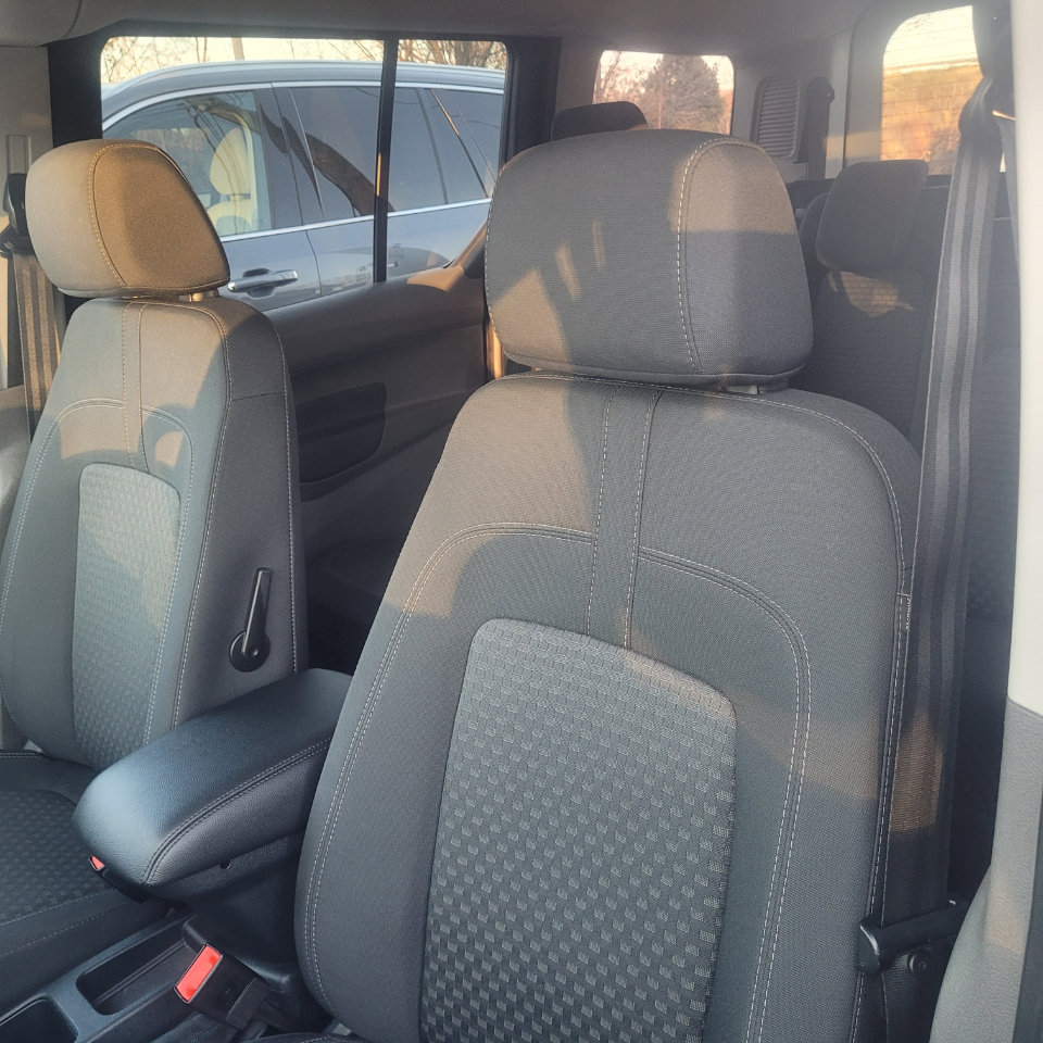Used 2021 Ford Transit Connect XLT image 14