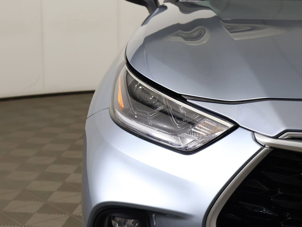 Used 2021 Toyota Highlander XLE image 15