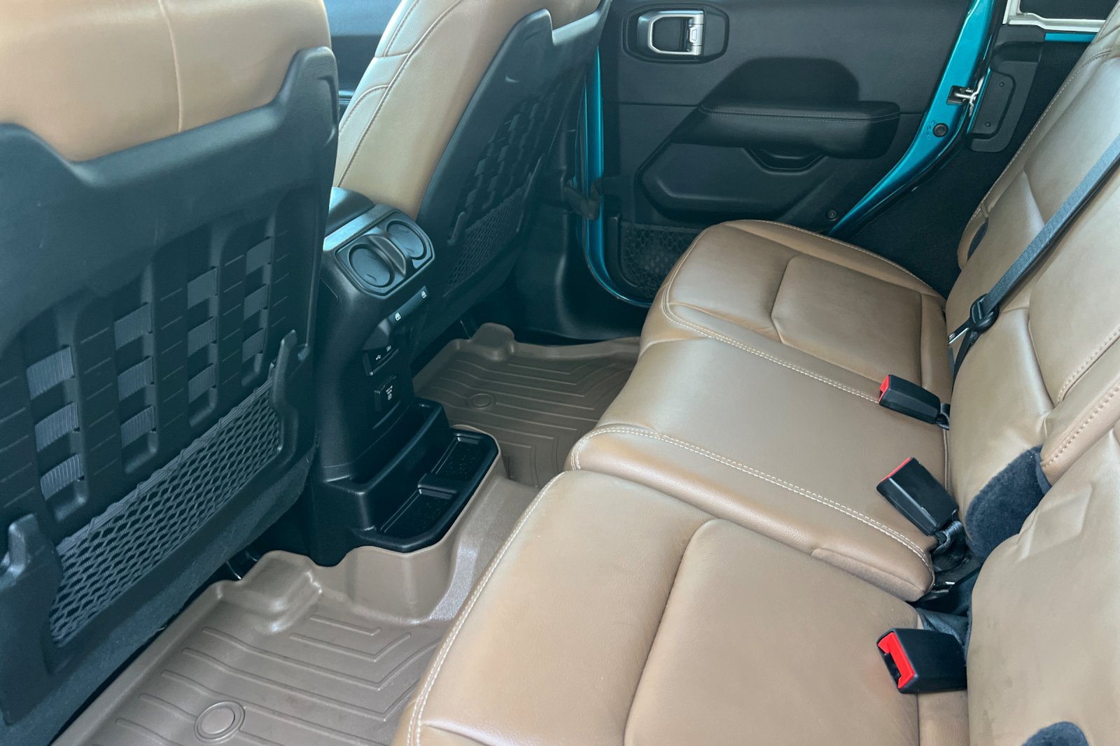 Used 2020 Jeep Wrangler Unlimited Rubicon AWD/4WD image 13