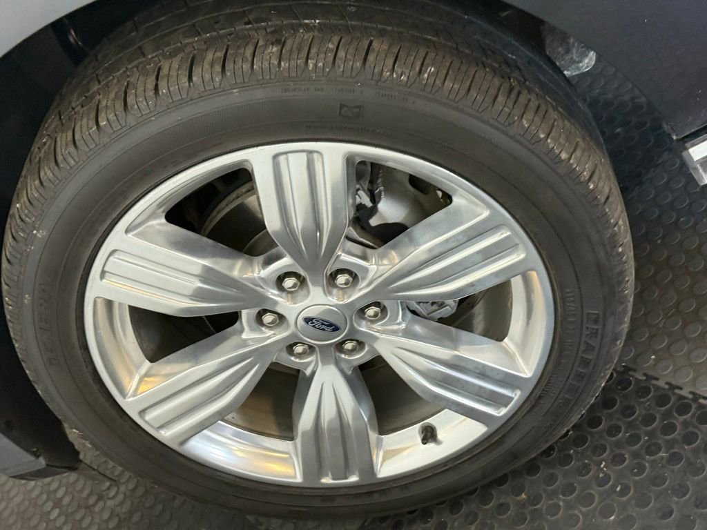 Certified 2023 Ford Expedition Platinum image 18