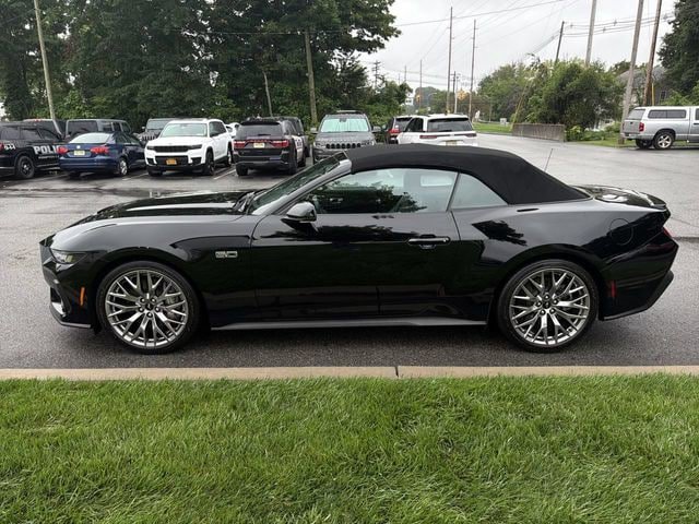 Used 2024 Ford Mustang GT Premium RWD image 5