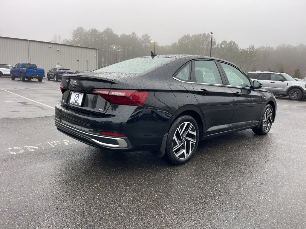 Used 2024 Volkswagen Jetta SEL image 5