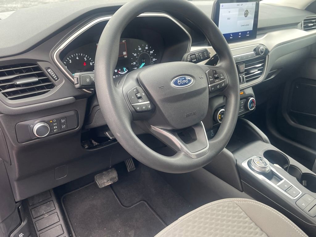 Used 2021 Ford Escape SE image 18